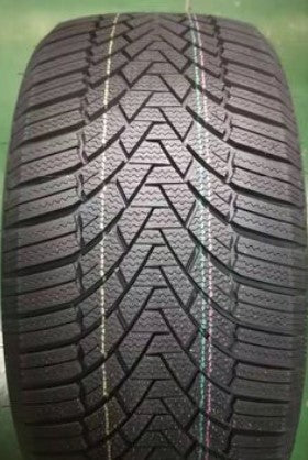 245/50R18 104H XL Zmax WinterHawke I